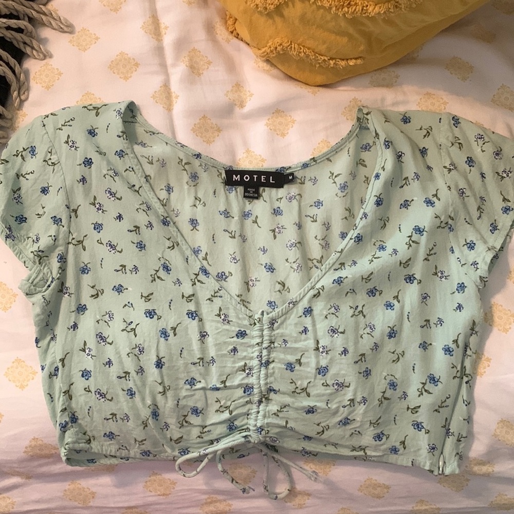 Motel rocks floral shirt